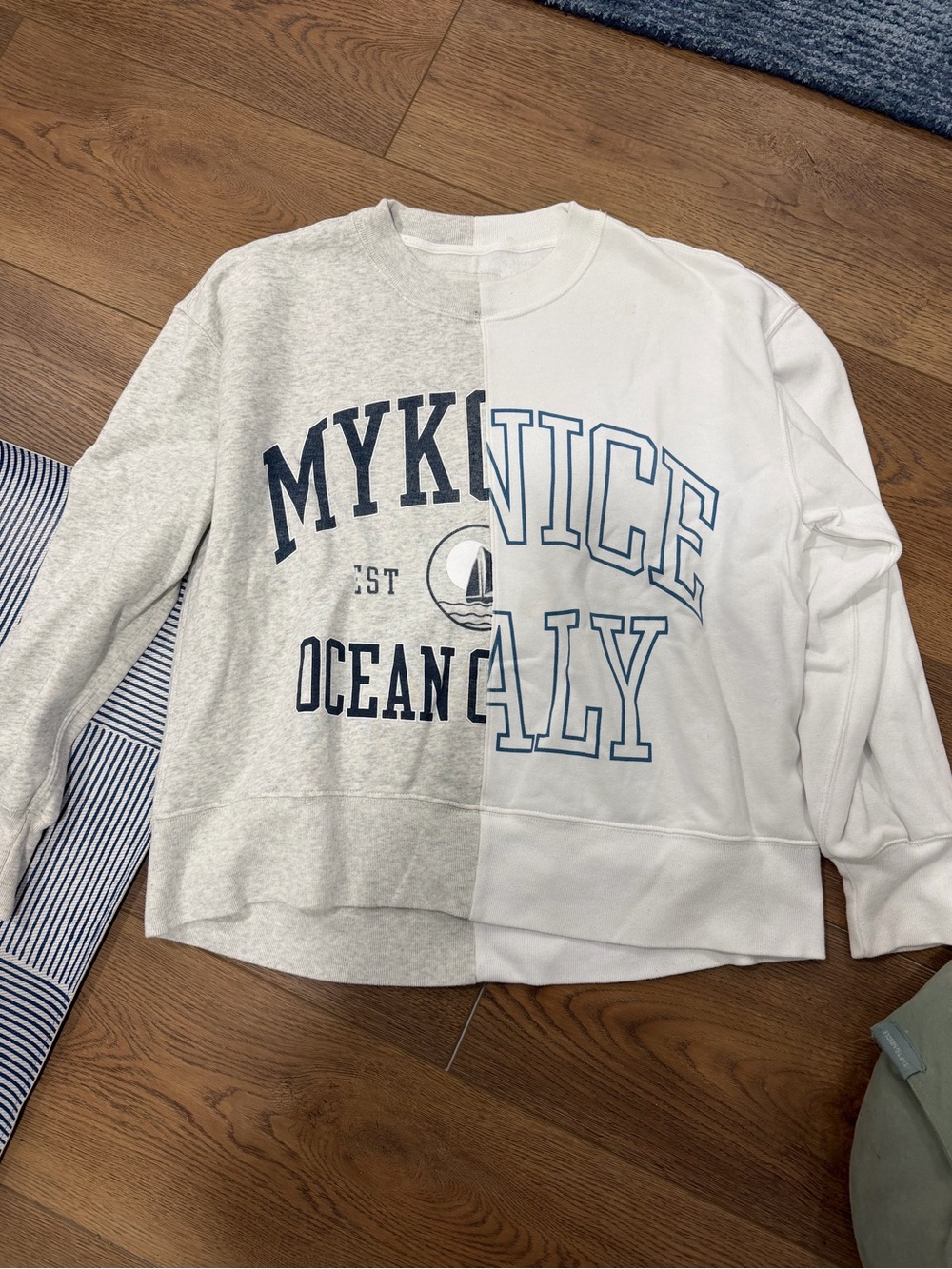 A&F Graphic Crewneck Sweatshirt